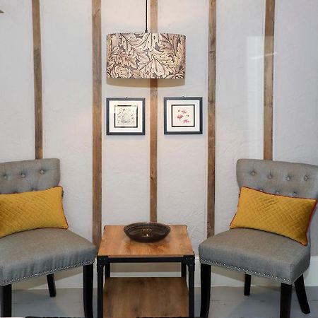 Woodleys Cottage Woburn Sands Екстериор снимка