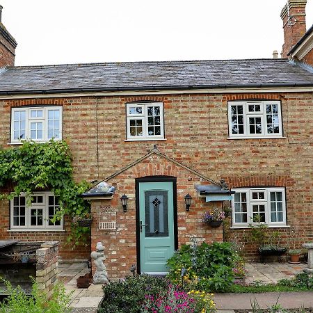 Woodleys Cottage Woburn Sands Екстериор снимка